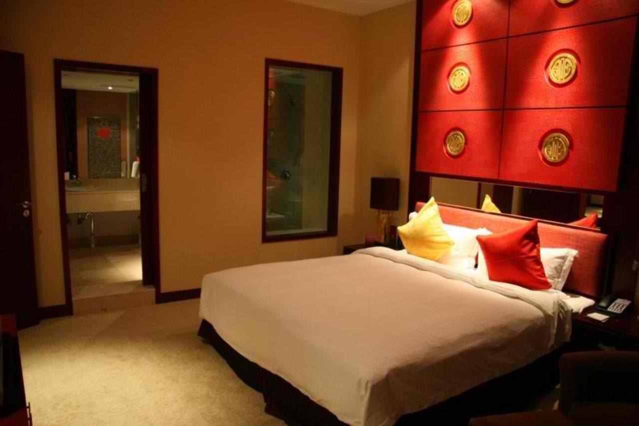 Grand Soluxe Hotel 둔황 외부 사진