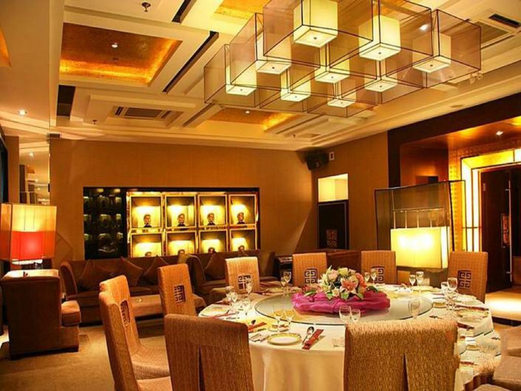 Grand Soluxe Hotel 둔황 외부 사진